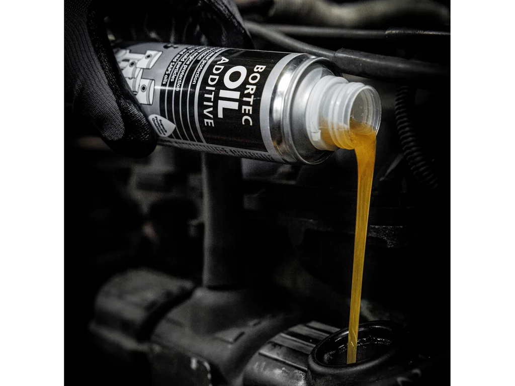 374_j06050-bortec-oil-mood-application-1-square-lr--1