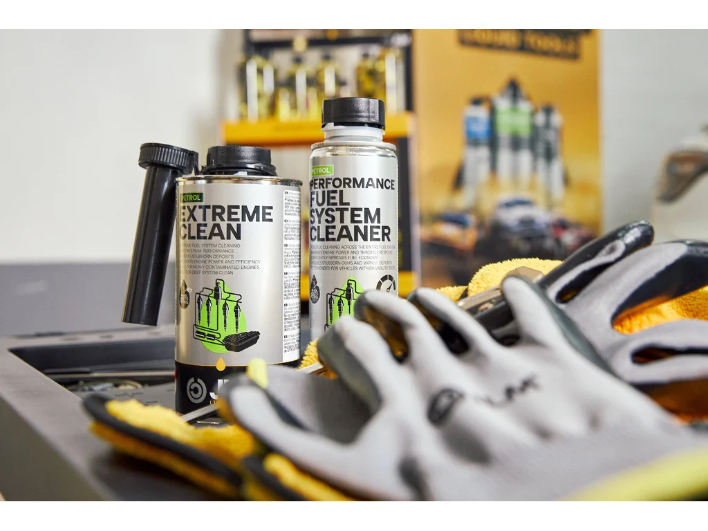 664_j03155-j03145-petrol-extreme-clean-petrol-performance-fuel-system-cleaner-mood-garage-saraiva-ls
